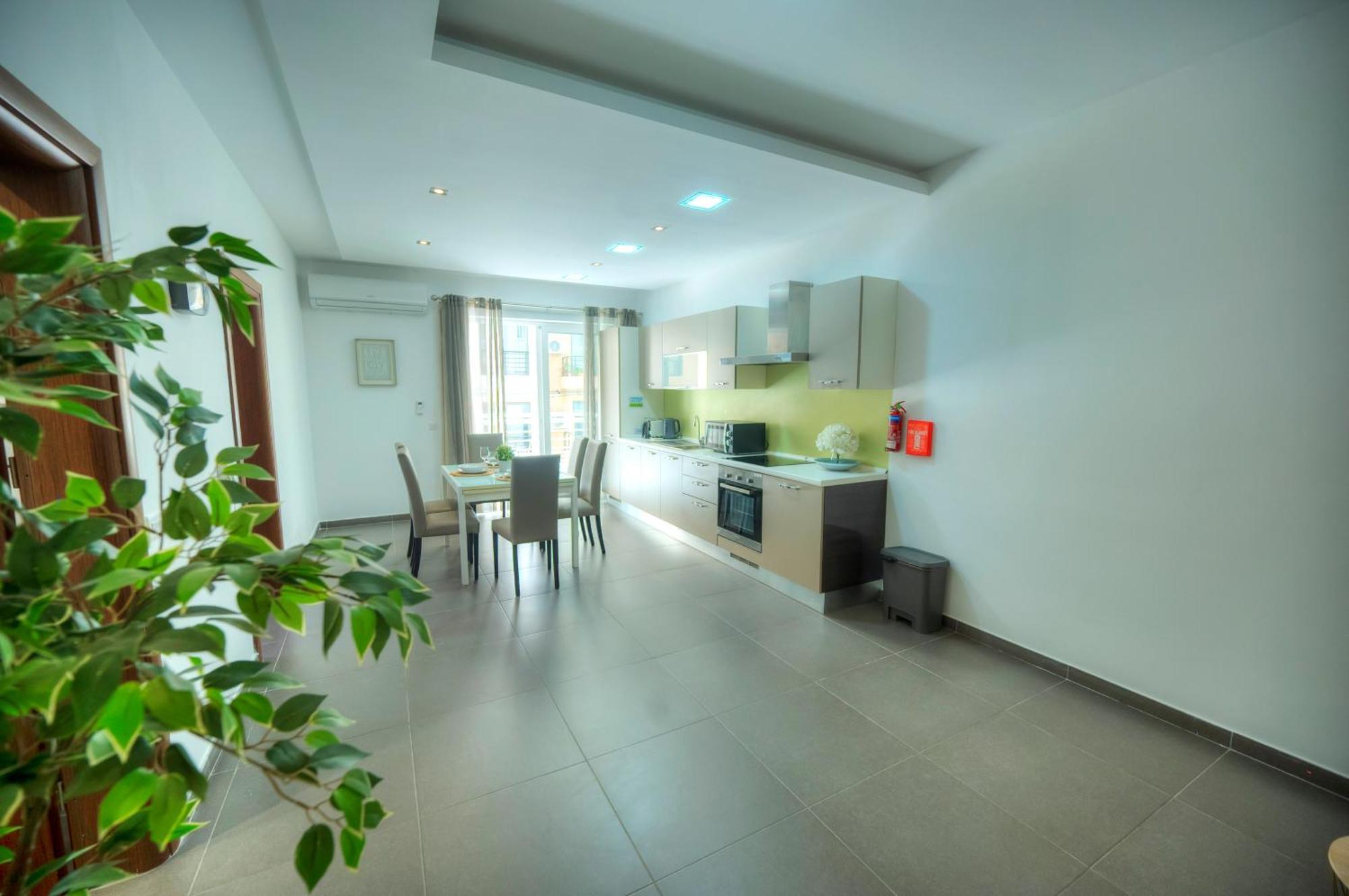 Bright & Large 2Bedrooms In Sliema Center Mpor1-1 المظهر الخارجي الصورة