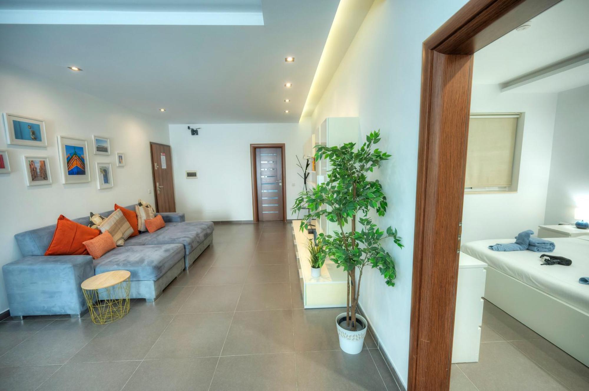 Bright & Large 2Bedrooms In Sliema Center Mpor1-1 المظهر الخارجي الصورة